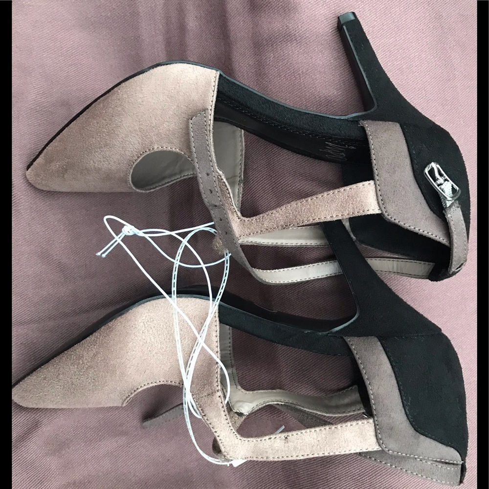 👠NWT IMPO SUEDE HEELS 👠